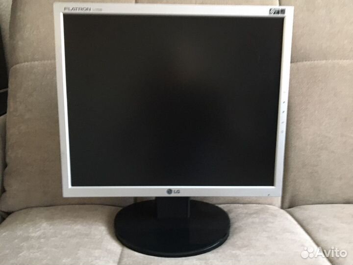 Монитор LG б/у