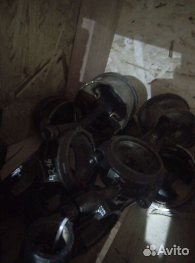Поршня, шатуны б/у на змз-405, 406 газель