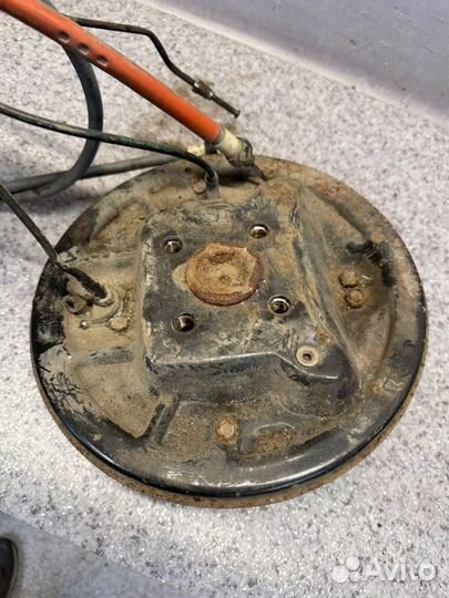 Тормозные барабаны левое Renault Duster 1