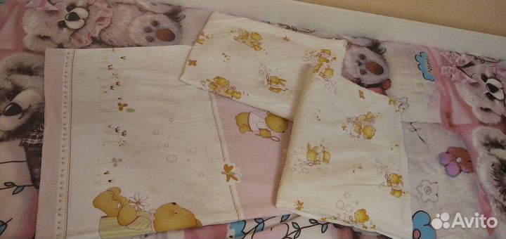 Продам бортики в кроватку с пост. комплектом