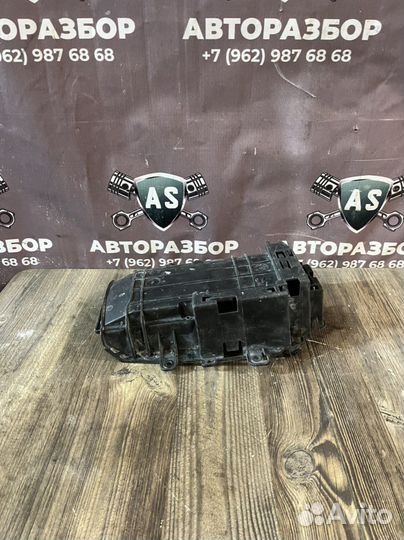 Bmw x4 g02 кронштейн блока предохранителей