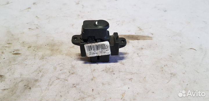 Hyundai Solaris Кнопка стеклоподъемника