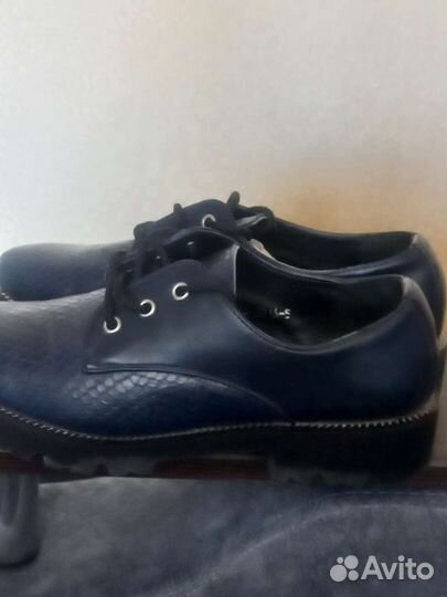 Ботинки женские 37