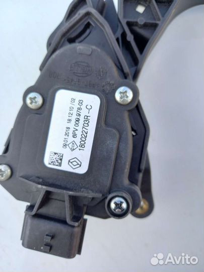 Педаль газа Renault Logan 2 L8 H4M 2018