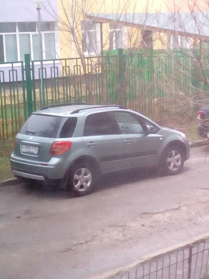 Suzuki SX4: фото владельца