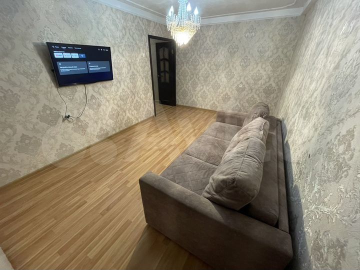 2-к. квартира, 61 м², 2/5 эт.