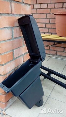 Подлокотник для рено логан