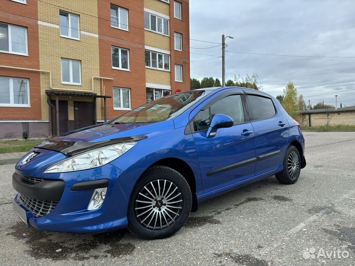 Peugeot 308 1.6 МТ, 2010, 134 000 км