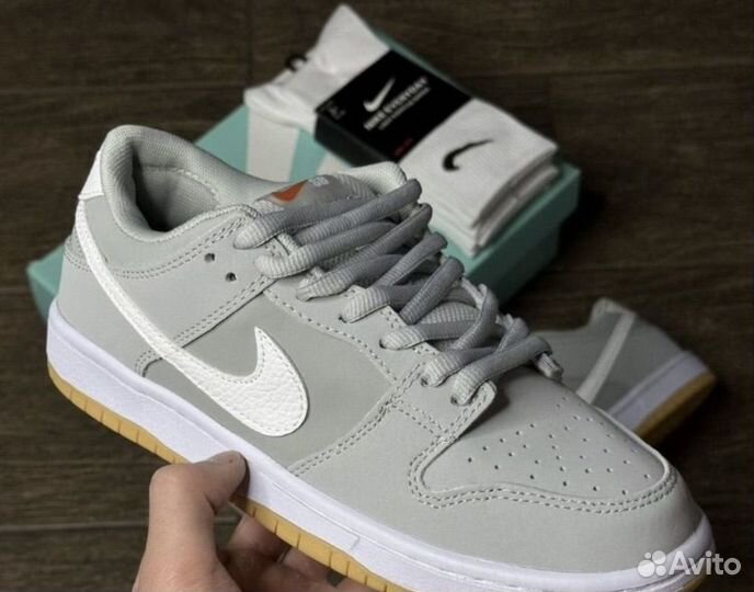 Nike SB Dunk Low Wolf Grey