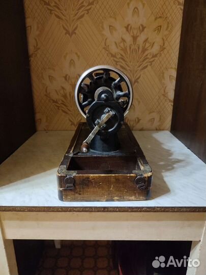 Швейная машинка пмз