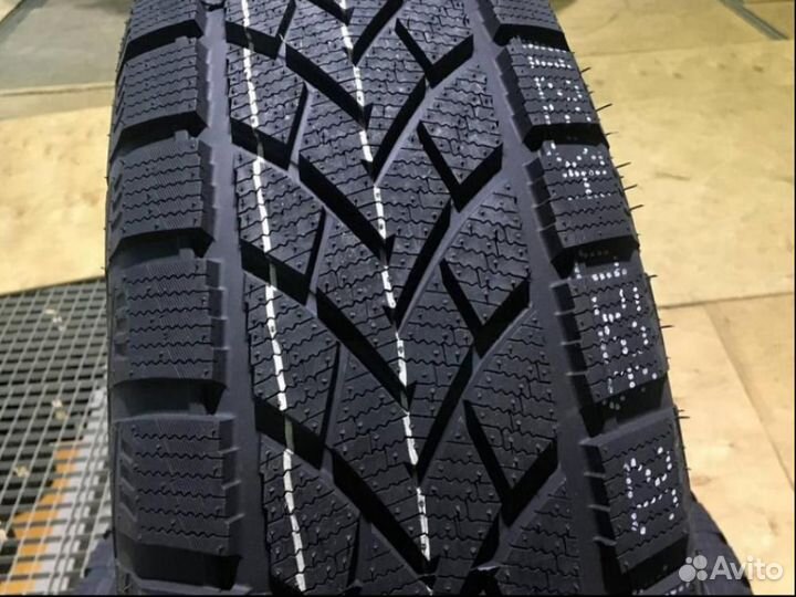Windforce Snowblazer 265/70 R16 112T