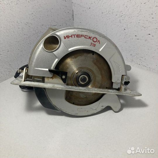 Дисковая пила Интерскол дп-210/1900М