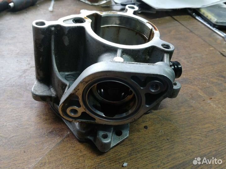 Насос вакуумный Шкода октавия 3 а7