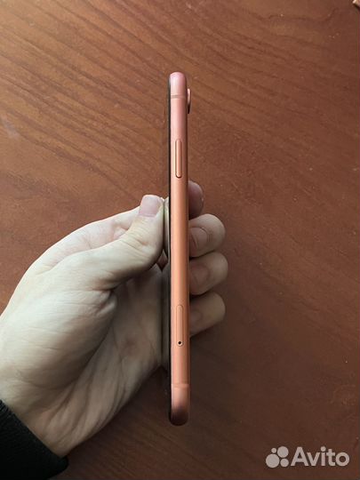 iPhone Xr, 64 ГБ