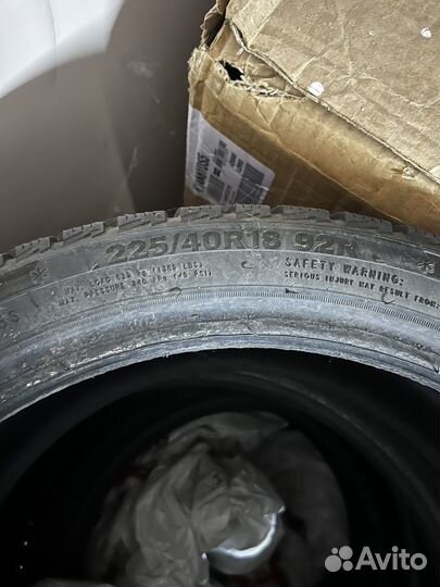 Triangle Snowlink PL02 225/40 R18