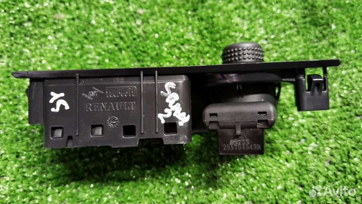 Блок управления зеркалами Renault Sandero 2