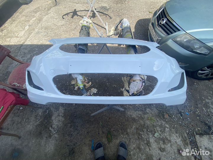 Бампер передний hyundai solaris белый