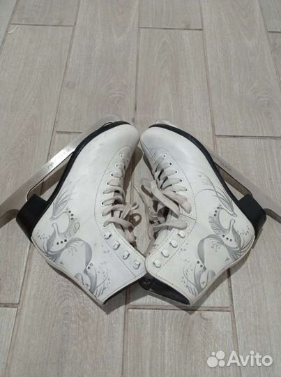 Коньки фигурные