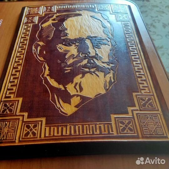 Картина, панно из дерева