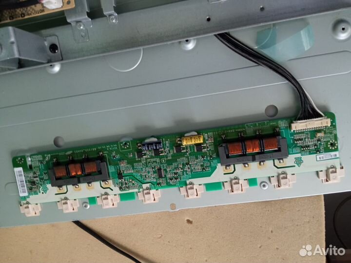 Телевизор thomson T32C81 по запчастям