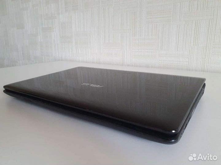 Ноутбук asus