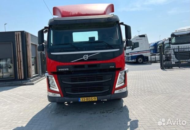 Разбираем грузовик Volvo,FM с 2013