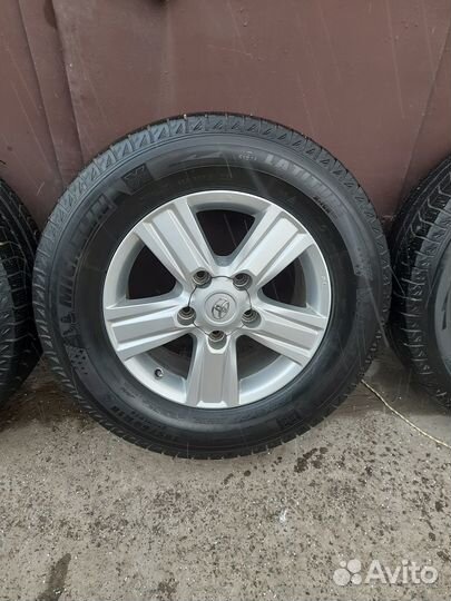 Оригинал Toyota Land Cruiser 200 R18 285/60
