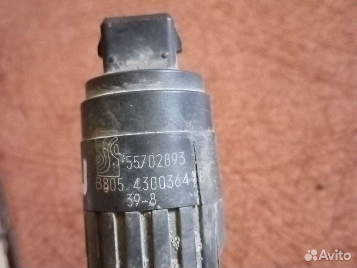 Фиат гранд Пунто насос омывателя