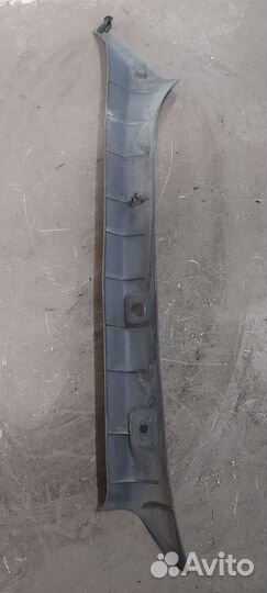 Обшивка передних стоек Nissan Serena с23