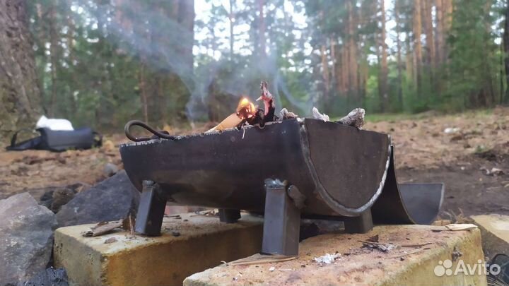 Мангал с крышкой