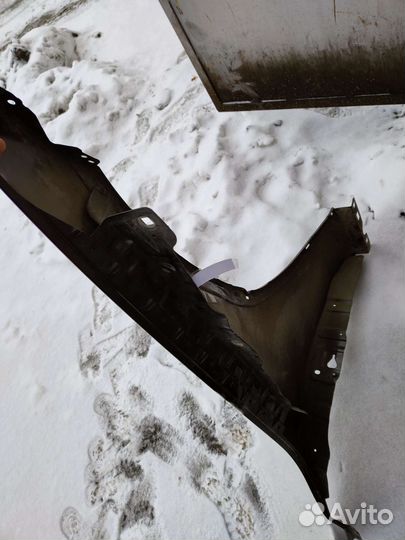 Крыло переднее левое mercedes GLS X166