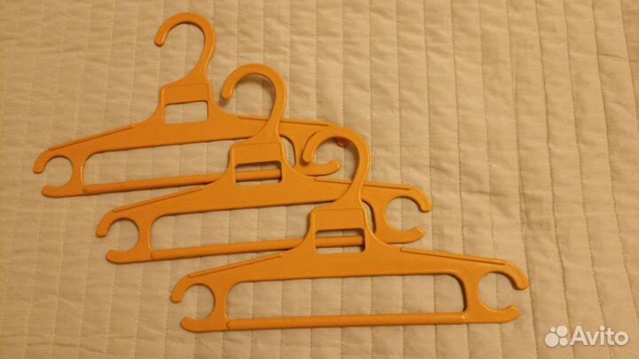 Вешалка плечики для детской одежды