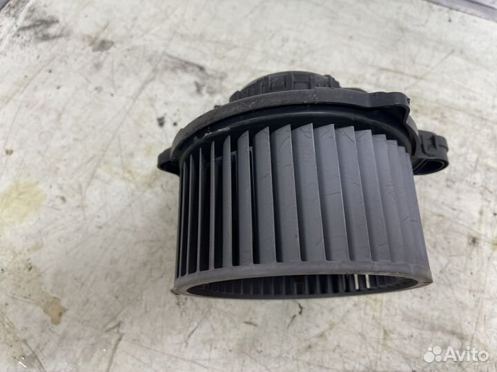 Моторчик печки Kia Sportage 3 2010-2014