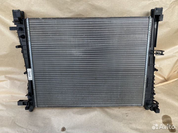 214106179R кассета с основным радиатором Renault