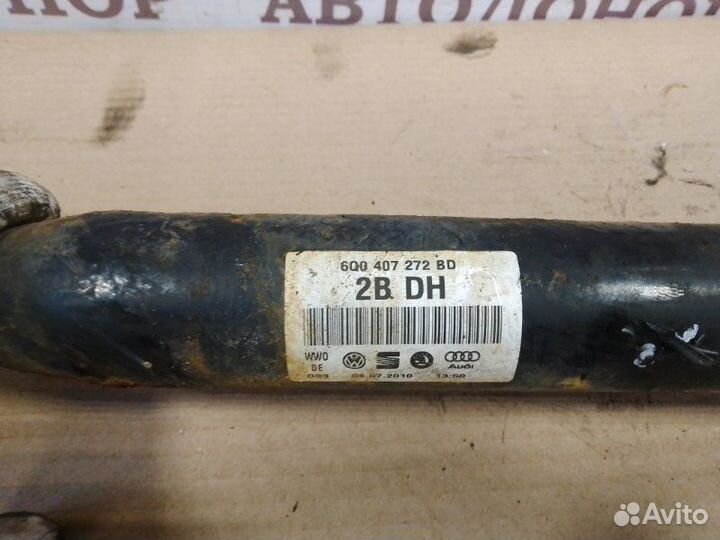 Полуось привод передний правый Skoda Fabia 2 1.2