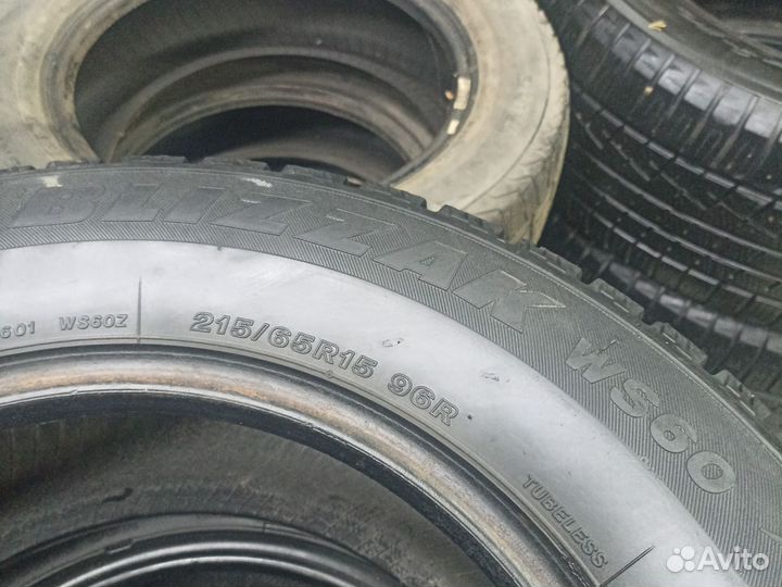 Bridgestone Blizzak WS-60 215/65 R15