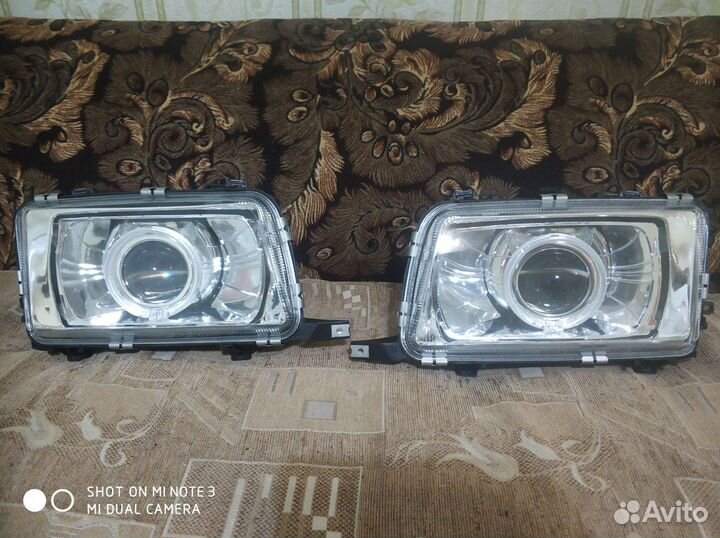 Фары на Ауди 80 В4