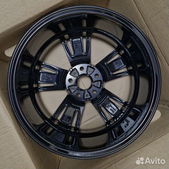 Оригинал VolksWagen Passat (Seat ) R17 5x112