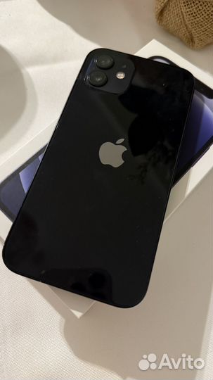 iPhone 12, 64 ГБ