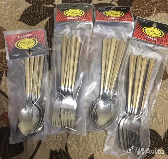 Чайные ложки и десертные вилки