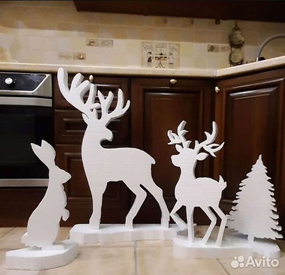Олень из пенопласта