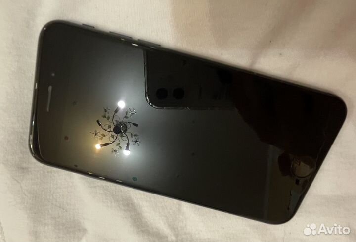 iPhone SE (2020), 64 ГБ