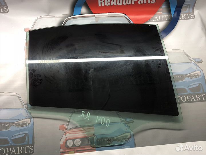 Стекло задней правой двери бмв