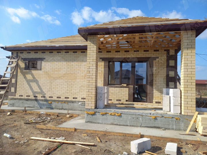 Дом 100 м² на участке 5 сот.