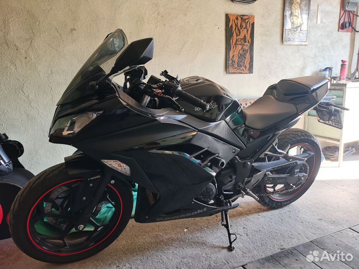 Kawasaki ninja 300