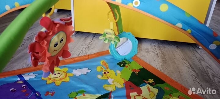 Развивающий коврик Tiny love для детей