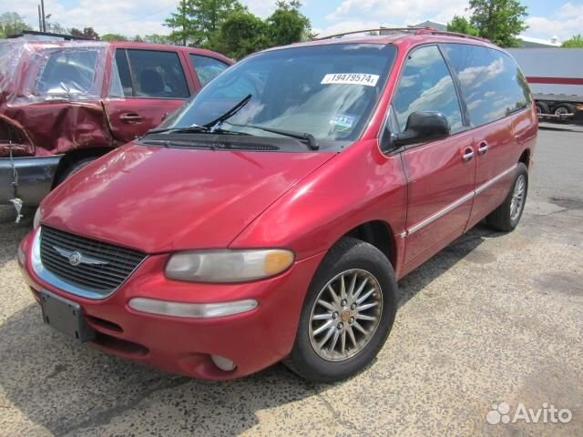 Разбор на запчасти Chrysler Town-Country