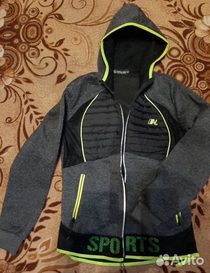 Толстовка на мальчика новая