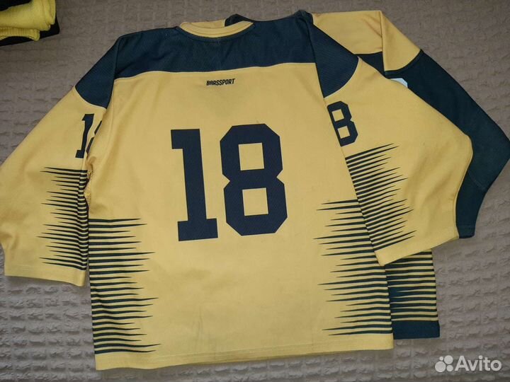 Свитер хоккейный, рейтузы