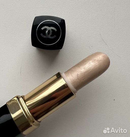 Chanel помада pearl soleil polaire